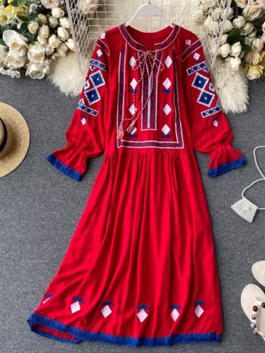 Summer O-Neck Long Sleeve Vintage Embroidery Dresses Elegant Long Robe