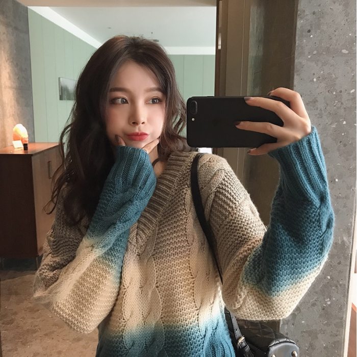 Women Sweater V-neck Gradient Thick Knit Sweater Female Elegant Loose Sweaters