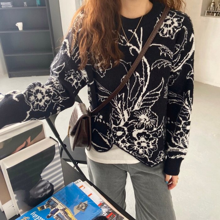 Women Fashion Retro O-Neck Knitwear Floral Printing Sweater Pullovers