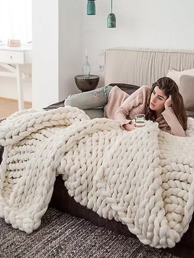 Fashion Hand Chunky Knitted Blanket Thick Yarn Wool-like Knitted Blankets