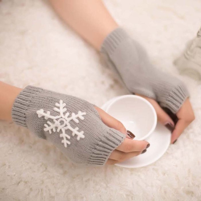 Women Knitted Fingerless Gloves Winter Girl Christmas Snowflake Arm Gloves