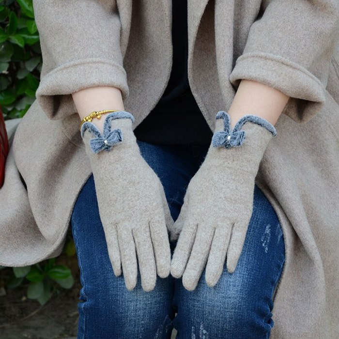 Wool Knit Embroidery Bow Dotted  Winter Women Warm Cashmere Full Finger Gloves