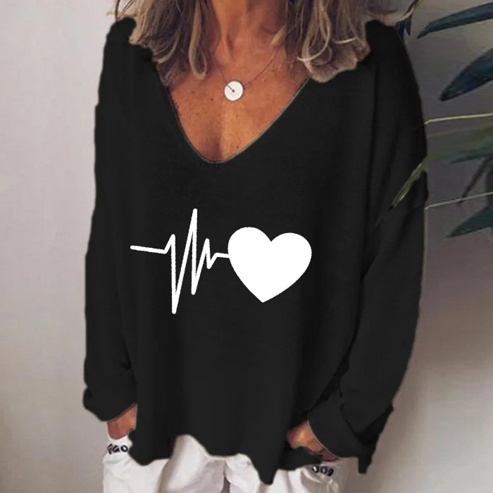 Plus Size Women's Top Casual Loose Love Heart Print V-Neck T-shirt Fashion Pullover Top Female Tshirts Beach Home Women Clothing