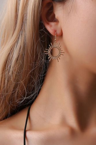 New Design Gold Color Personality Dangle Earrings For Women Hollow Sun Moon Asymmetrical Earrings Boho Indian Jewelry Pendientes
