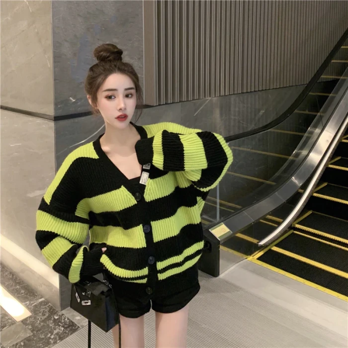 Women Fashion V-Neck Color Matching Striped Cardigan