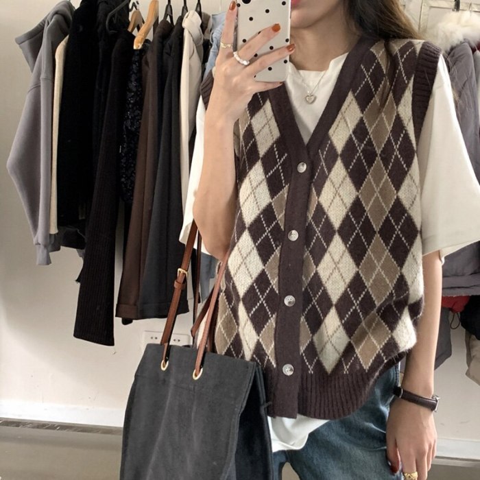 Sweater Vest Women Argyle Simple Loose Casual Classic Elegant Single Breasted Plus Size Jumpers Retro Trendy Chic College Womens