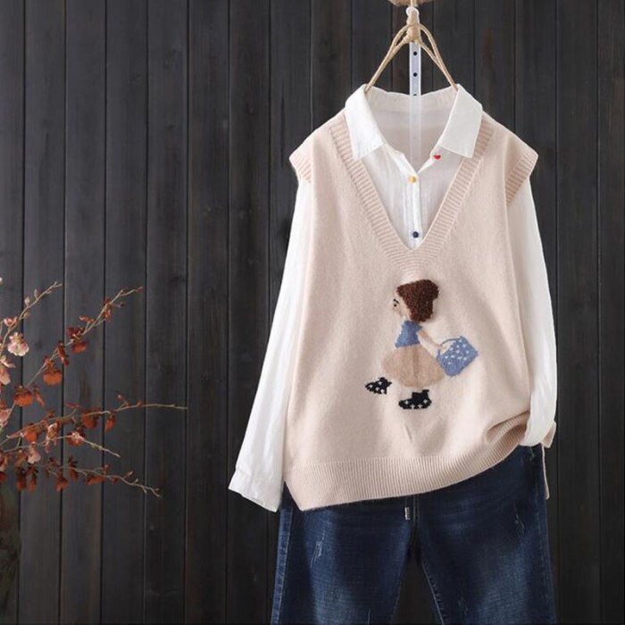 Female Cartoon Embroidery Pattern Loose V-neck Knitted Sweater Vest