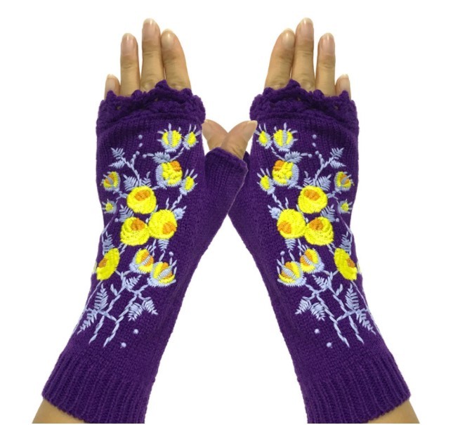 Deep Gray Casual Cotton-Blend Floral Gloves & Mittens