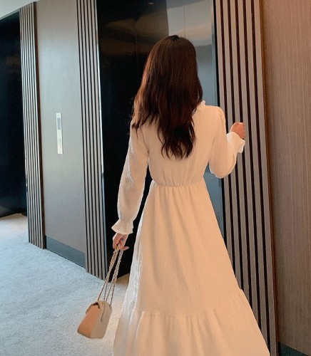 White Long Sleeve Casual Dresses