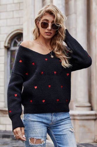 Women's Sweater Autumn Winter New V Neck Sweater Leisure And Loose Girls Long Sleeves Heart Print Sweater