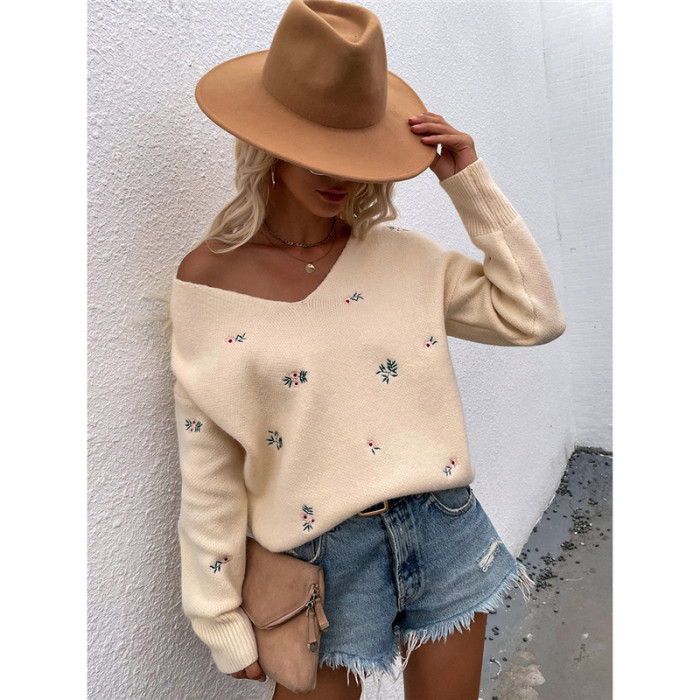 Women’s Fashion Embroidery V-neck Loose Sweaters