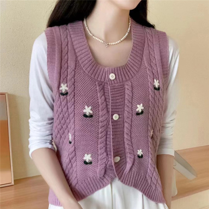 Woman Chic Embroidered Knit Sweater Vest