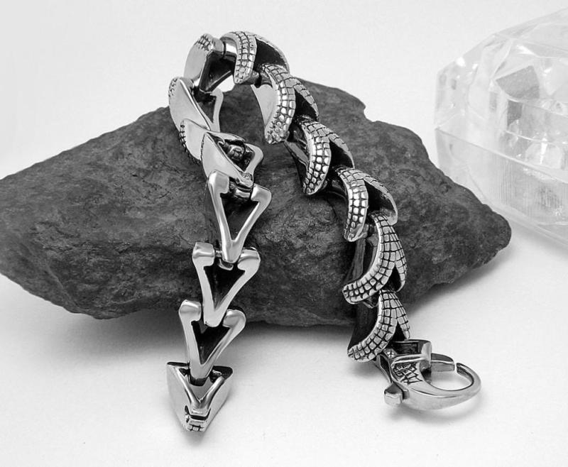Fashion Stainless Steel Snake Skeleton Bracelet