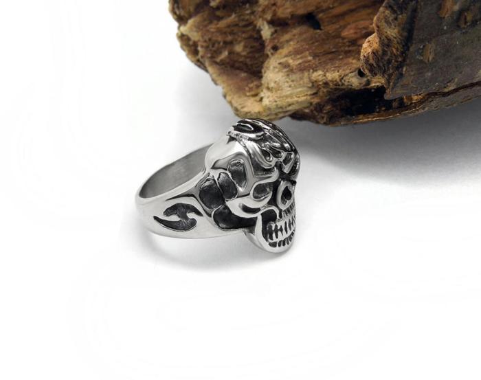 Wholesale Stainless Steel Female Skull Rings