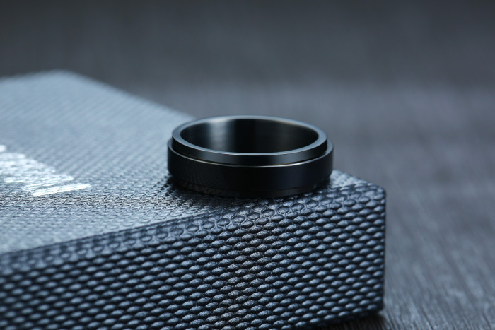 Wholesale Black Stainless Steel Classic Spinner Ring