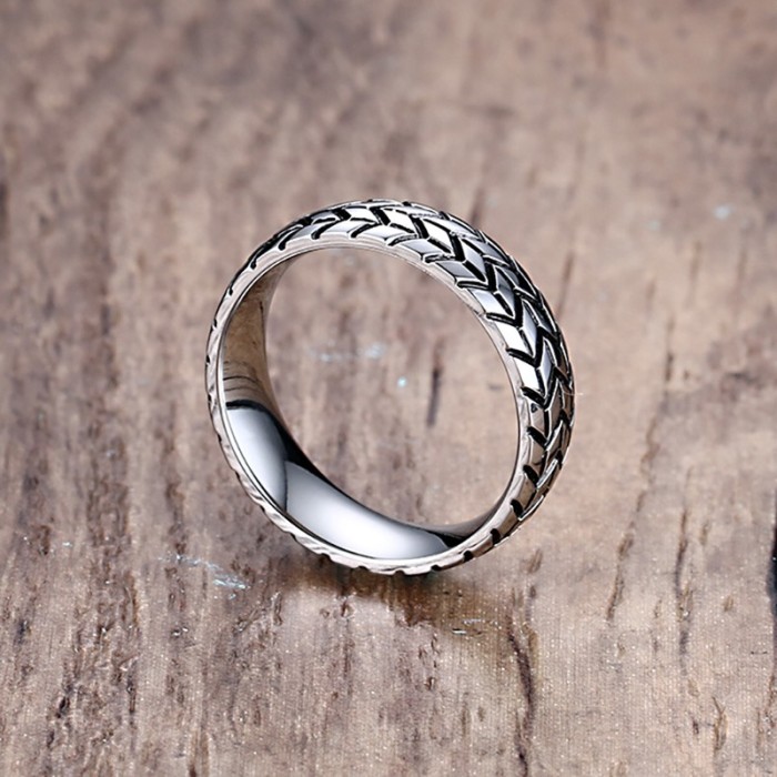 Wholesale China Jewelry Stainless Steel Tyre Ring