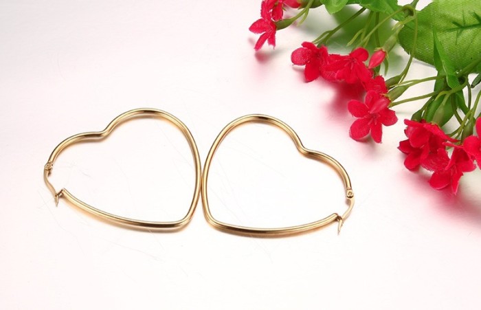 Stainless Steel Heart Hoop Earrings Wholesale