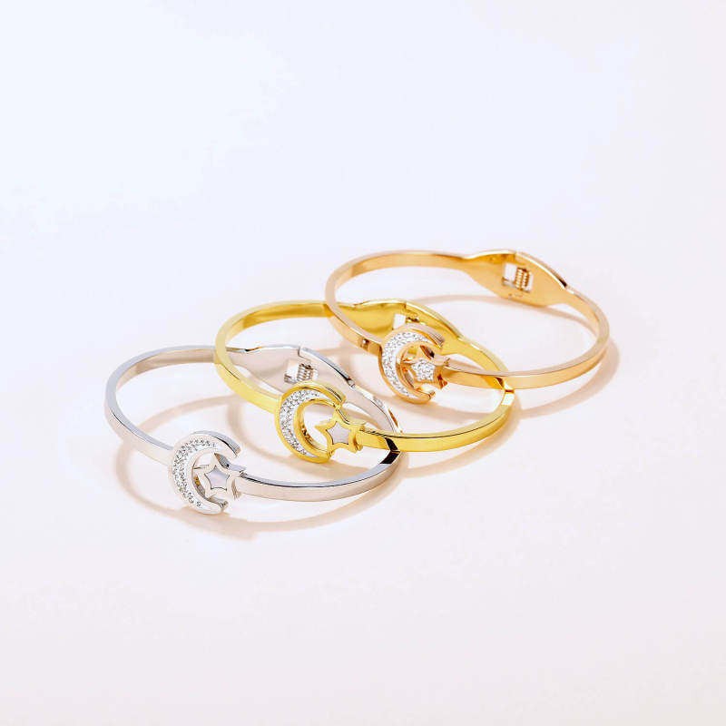 Wholesale Stainless Steel Ladies Gold Bangles