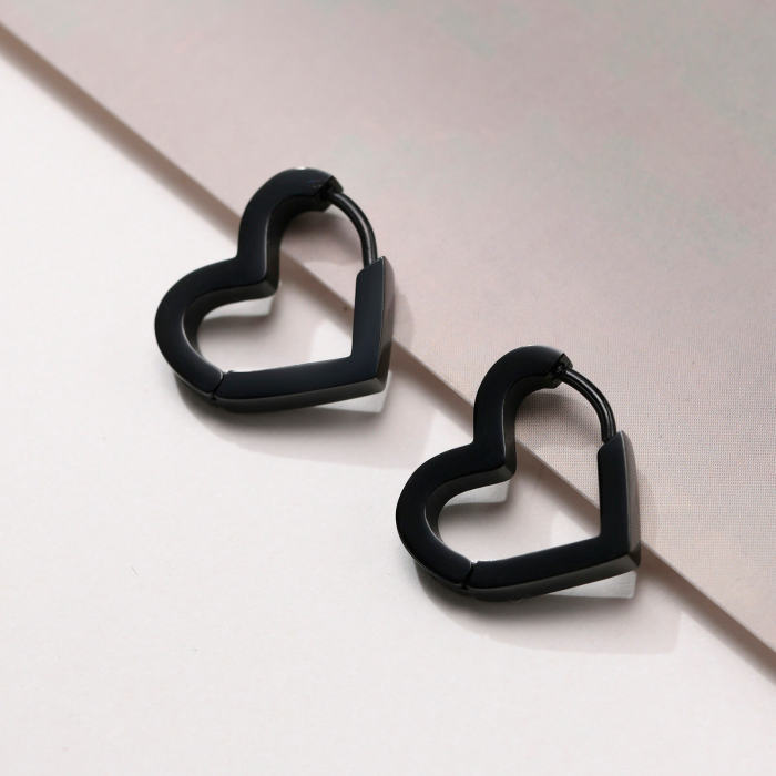 Wholesale Stainless Steel Black Heart-shaped Earrings
