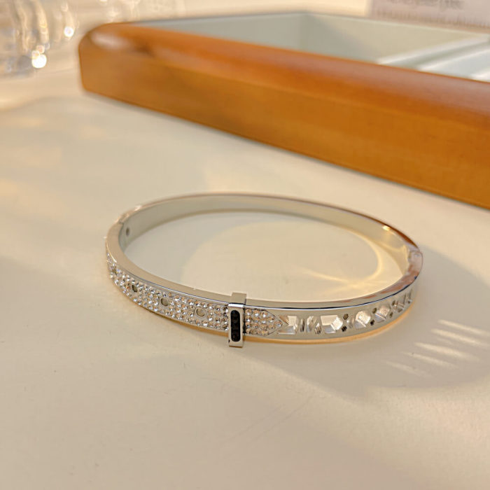Wholesale Stainless Steel Roman Numeral Bangle