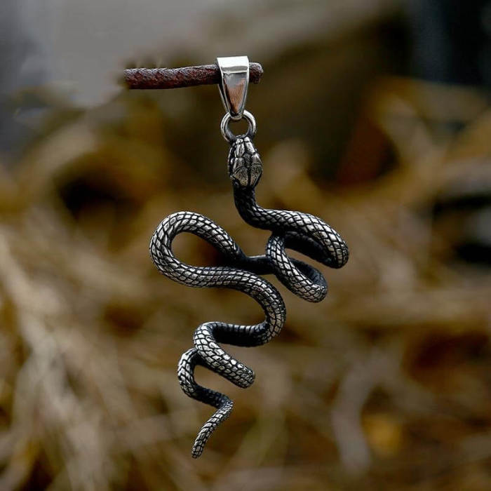 Wholesale Stainless Steel Snake Pendant