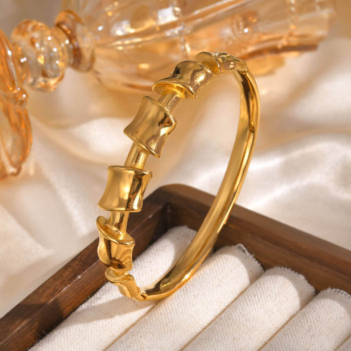 Wholesale Stainless Steel Women Fashion Bangle