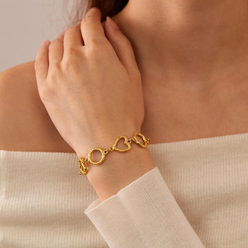 Wholesale Stainless Steel Heart Circle Bracelet