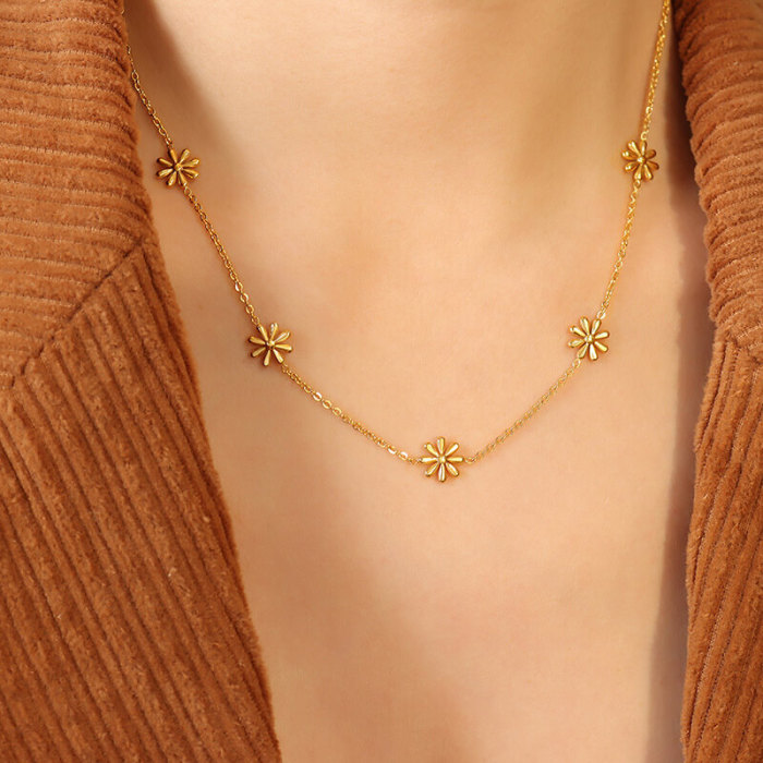 Wholesle Stainless Steel Daisy Necklace