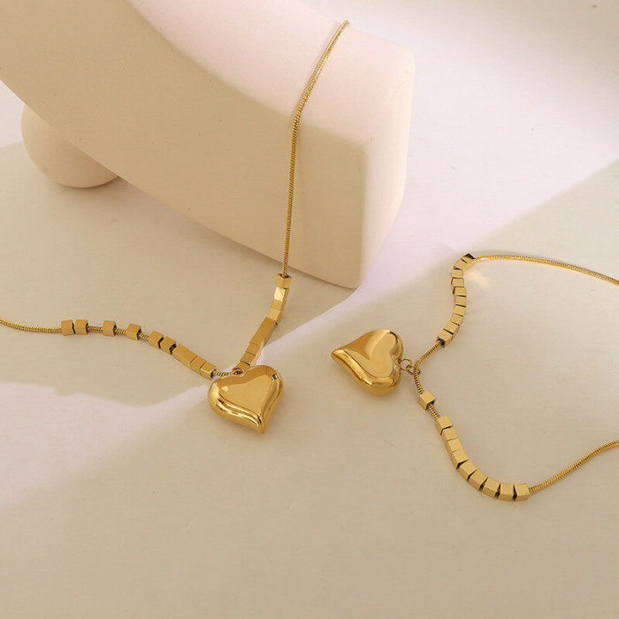 Wholesale Stainless Steel New Style Heart Necklace