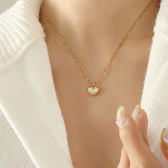 Wholesale Stainless Steel Heart Shell Necklace
