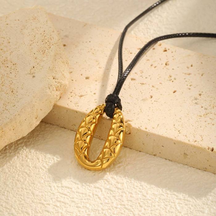 Wholesale Stainless Steel Fishscale Oval Pendant