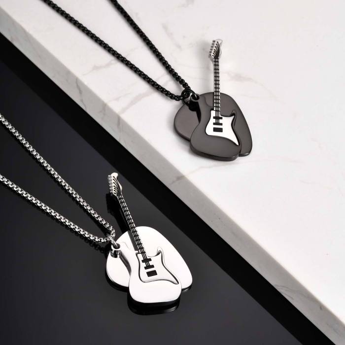 Wholesale Stainless Steel Guitar Pick Pendant