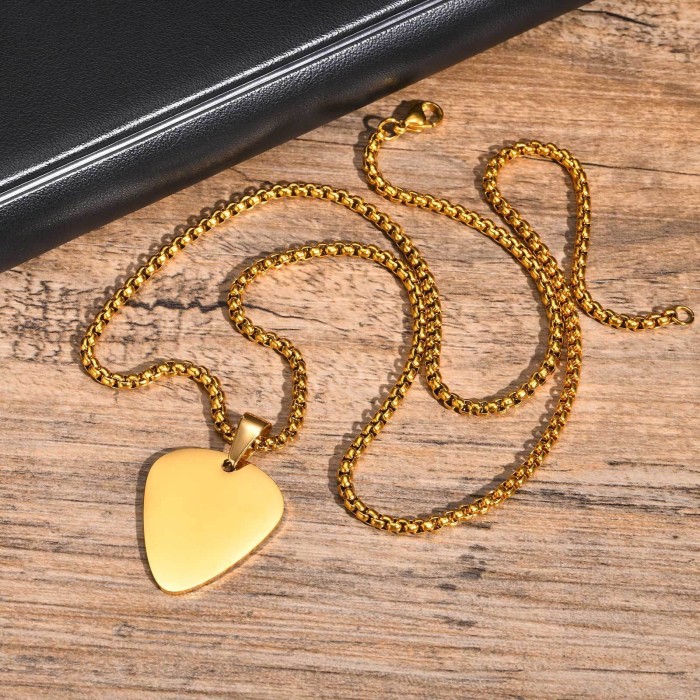 Wholesale Stainless Steel Guitar Plectrum Pendant