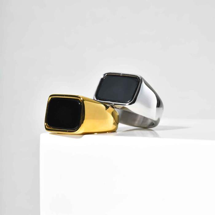 Wholesale Stainless Steel Black Glass Stone Ring