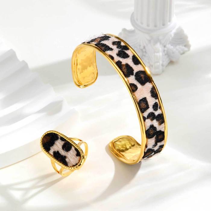 Wholesale Stainless Steel Leopard Bangle Ring