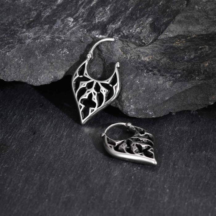 Wholesale Stainless Steel Carved Earrings