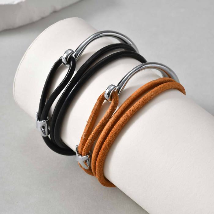 Men’s Leather Bracelet with Alloy Hook