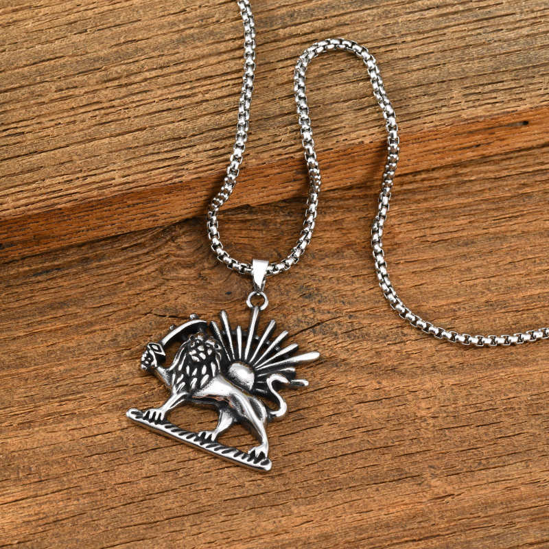 Men’s Stainless Steel Lion Pendant Necklace