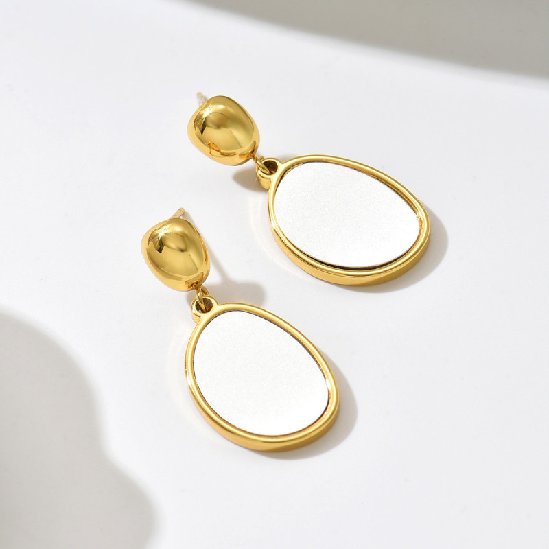 Wholesale Modern Retro Gold Pebble Earrings
