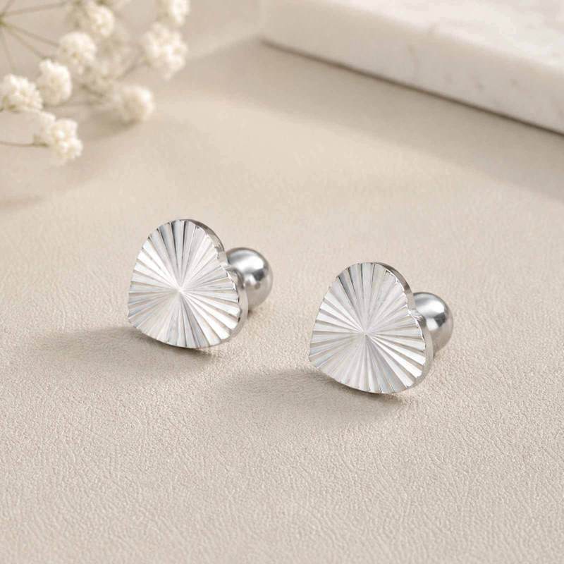 Wholesale Premium Stainless Steel Heart Studs
