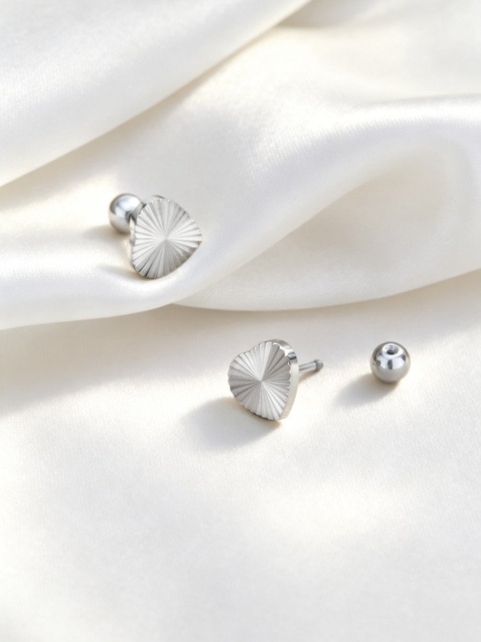 Wholesale Premium Stainless Steel Heart Studs