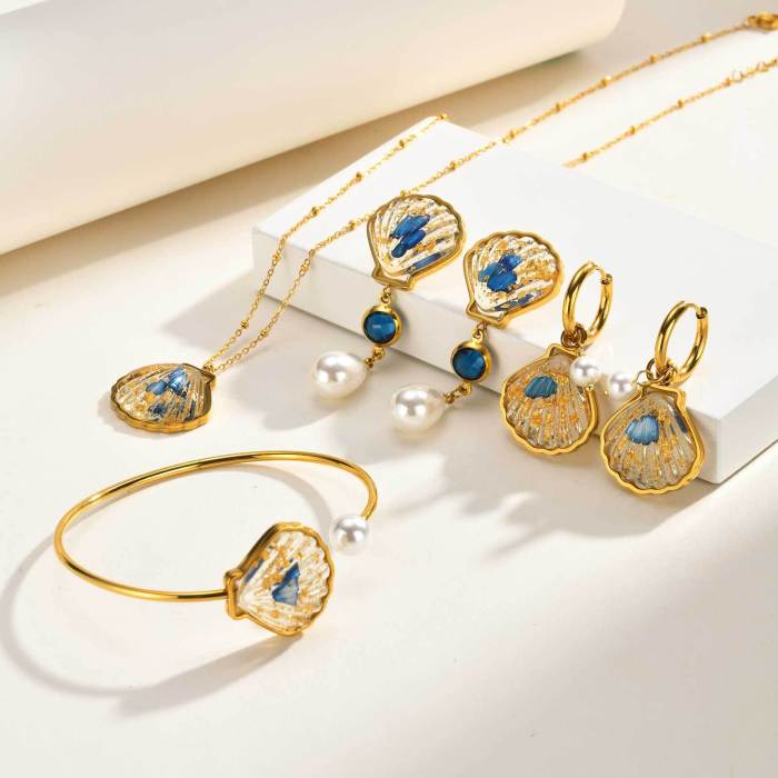 Wholesale Women's Gold Plated Resin Seashell Pearl Jewelry Set