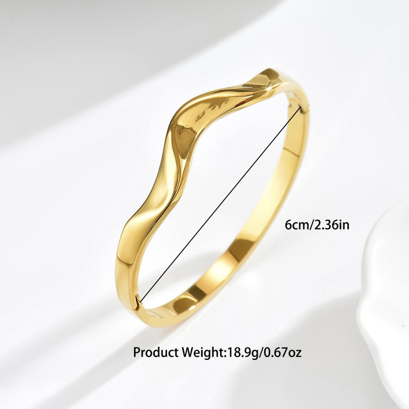 Wholesale Women's 18K Gold Plated Stainless Steel Bangle Set