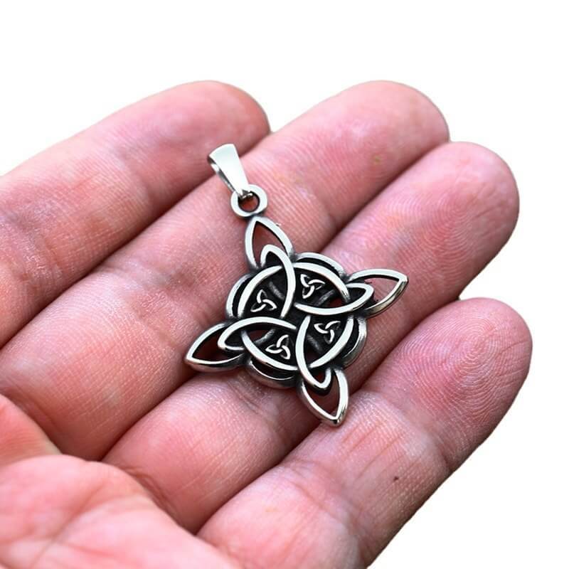 Wholesale Vintage Stainless Steel Celtic Knot Protection Pendant
