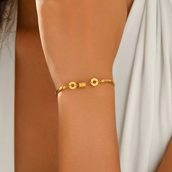 Wholesale Stainless Steel Engraved LOVE Disc Bracele