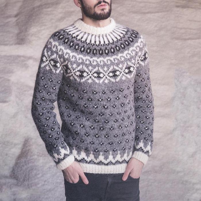 Casual grey round neck Icelandic polka dot sweater TT004