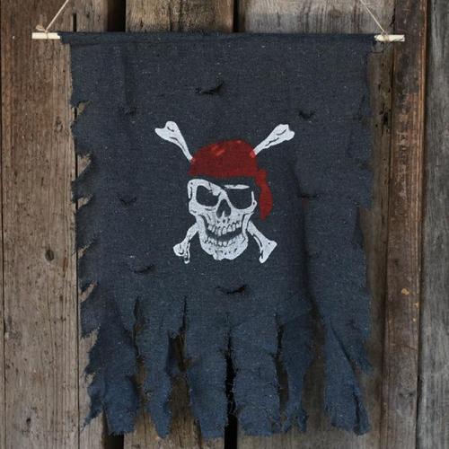 Jolly Roger Tattered Cotton Creepy Pirate Flag Decoration Pirate Party Skull and Crossbones Cosplay Party Decoration Halloween