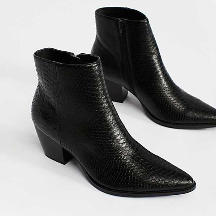 Gentlewomanly Snakeskin Pointed Toes Chunky Heels Martin Boots