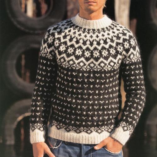Round Neck Icelandic Polka Dot Sweater TT004