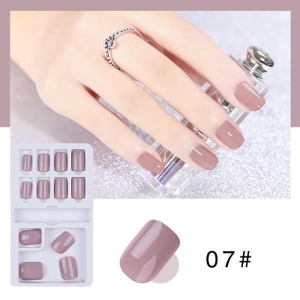 Removable and wearable nails
